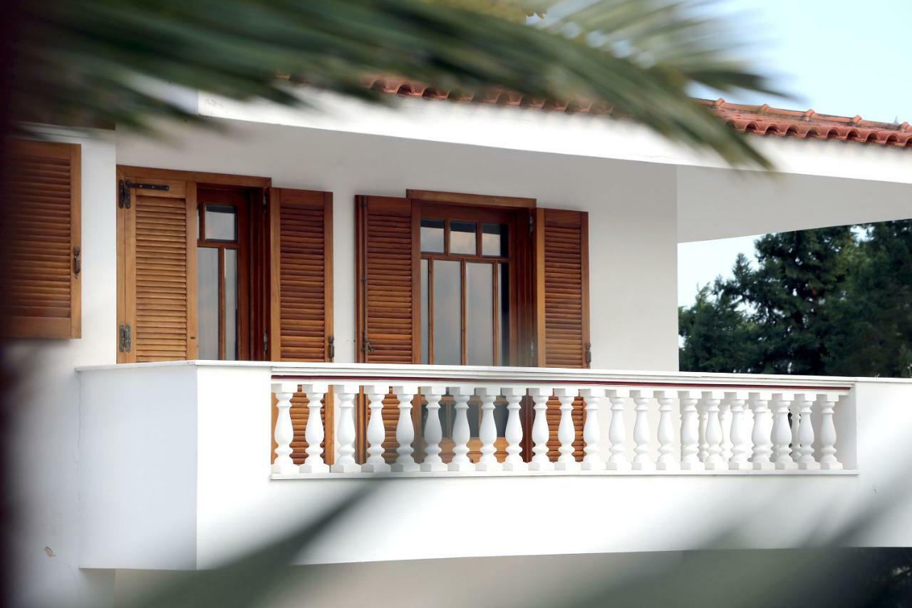 Candia House Exterior photo